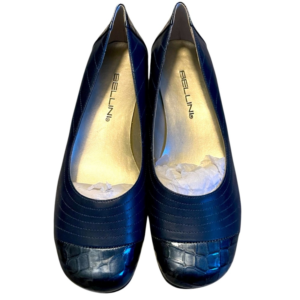 New Bellini wedges. Size 7 1/2 Navy blue